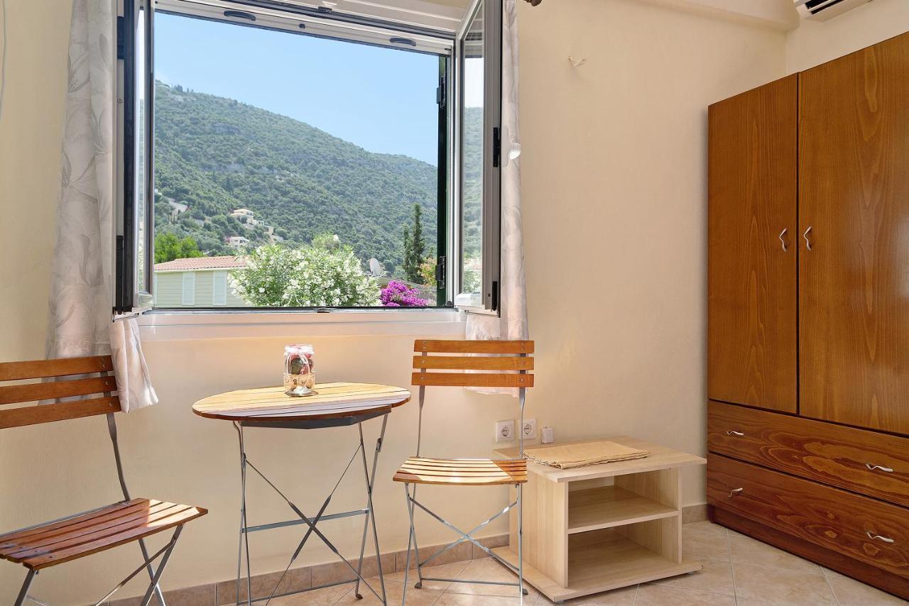 Vardia Studio B Mikros Gialos Extérieur photo