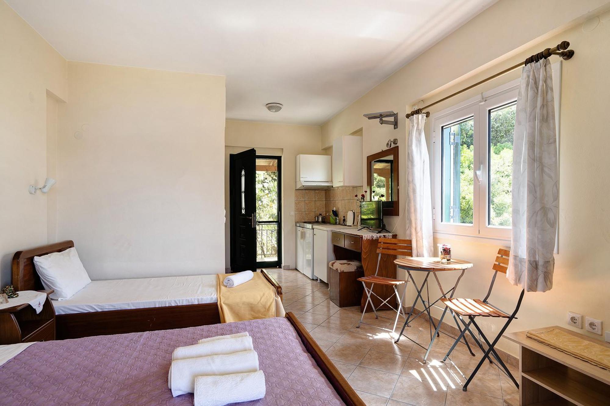 Vardia Studio B Mikros Gialos Extérieur photo